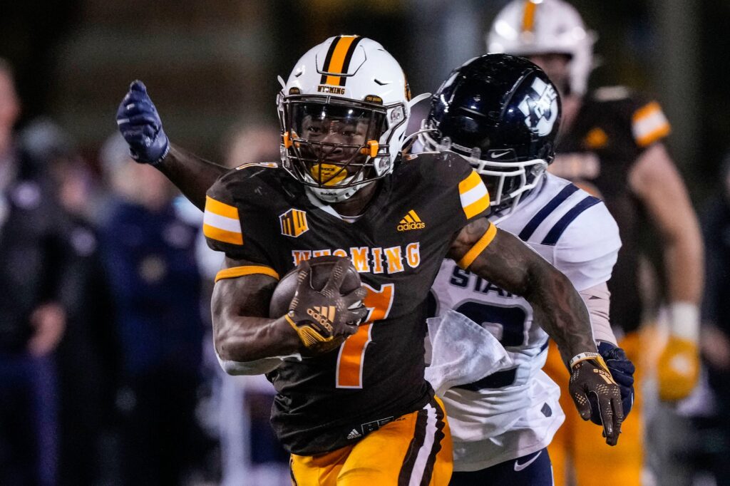 Wyoming Cowboys Dismiss DQ James From Program