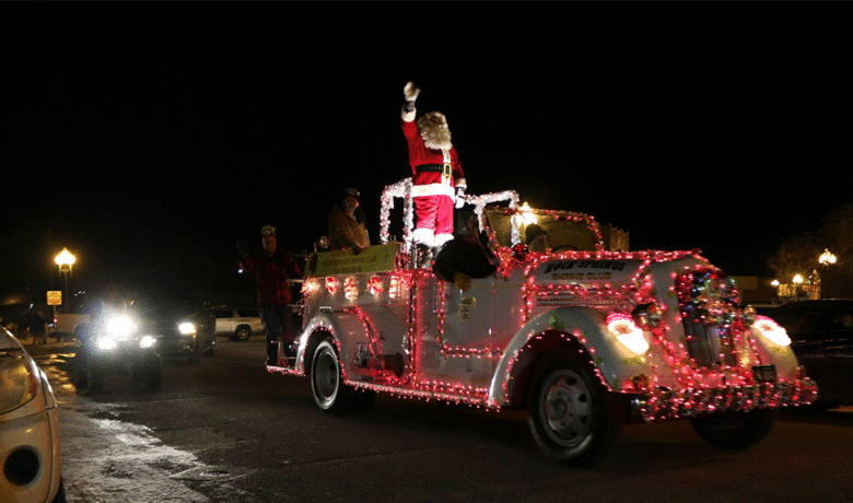 Chamber Addresses Online Lighted Parade Confusion