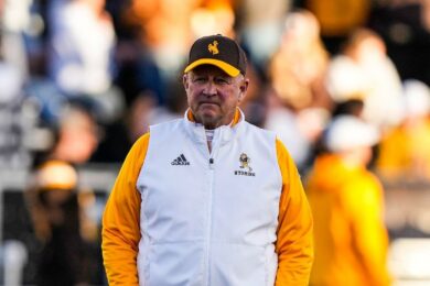 Arizona Bowl Preview: Wyoming Faces Toledo for Final “Bohl Bowl”