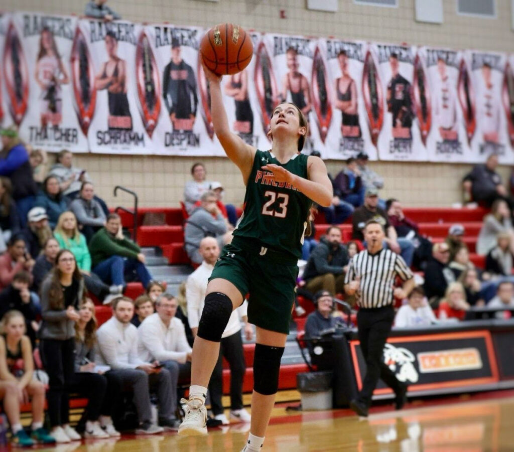 Elyn Bowers Hits 1,000 Career Points Four Games Into Junior Season