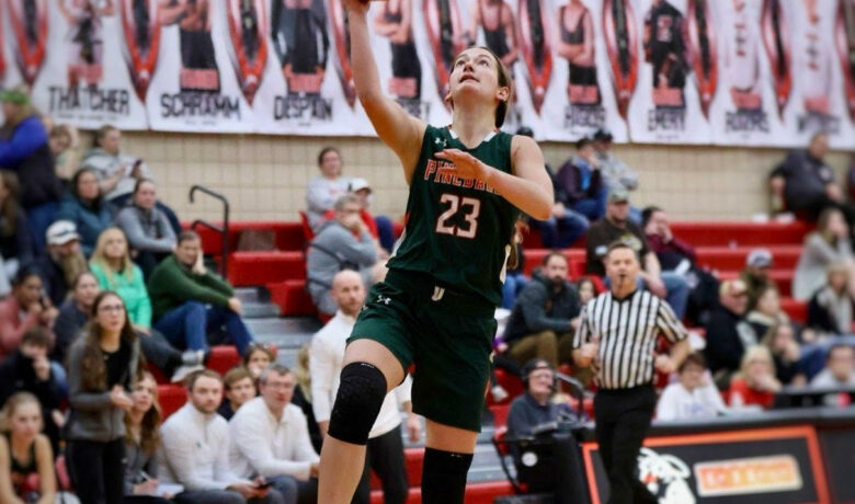 Elyn Bowers Hits 1,000 Career Points Four Games Into Junior Season