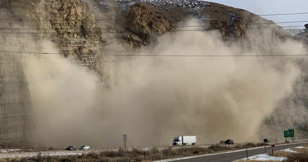 Reader Shares Photos of Thursday Rockslide