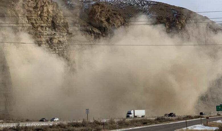 Reader Shares Photos of Thursday Rockslide