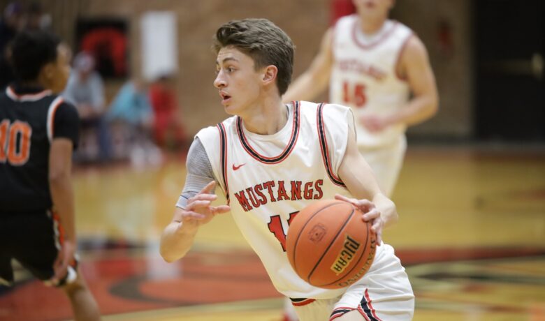 WWCC Basketball Teams Defeat Central Wyoming