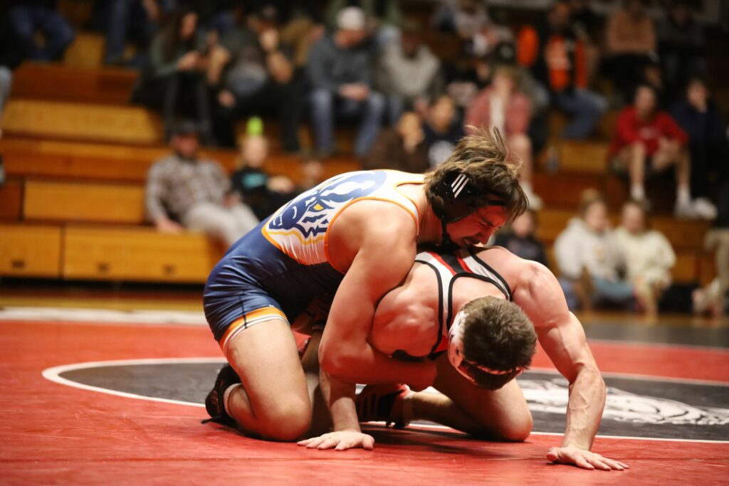Western Wyoming Wrestling Hosts Snow College