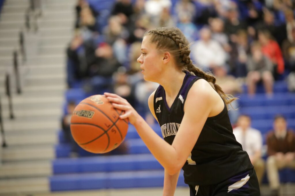 Lady Buffalos Bounce Back While Boys Drop a Tight Game
