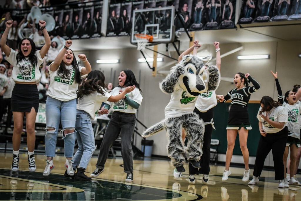 Rock Springs Hosts Green River For Blood Drive Game