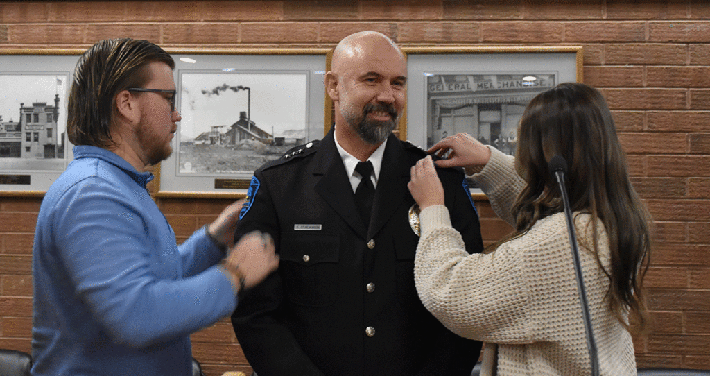 Sturlaugson Pinned as Green River Chief of Police