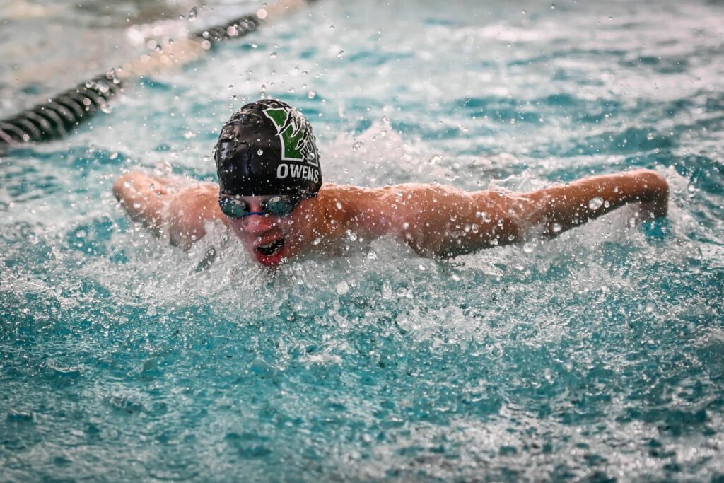 Wolves Hosted Last Chance Meet Ahead of State Swimming Next Week