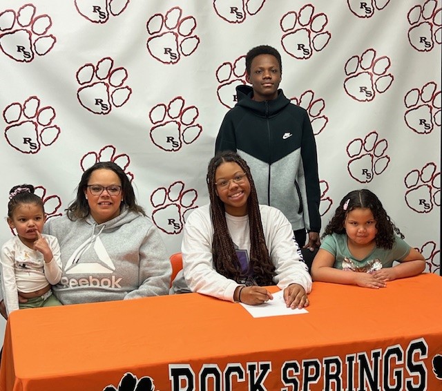 RSHS’ Justice Battle Signs To Compete On Waldorf University’s Track and Field Team