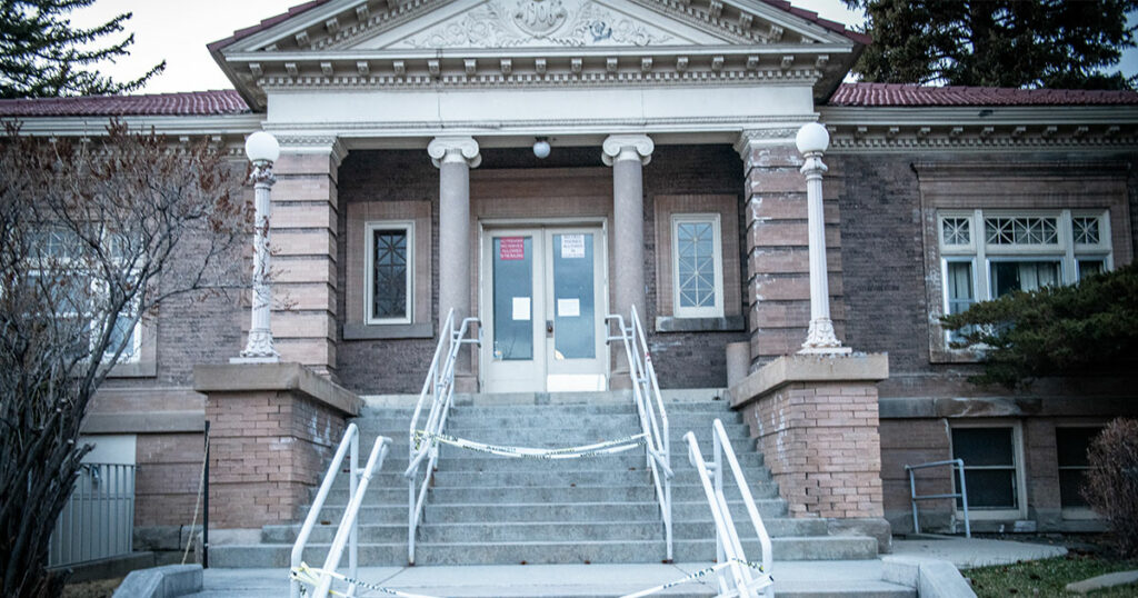 Commissioners: That Old Building Has to Come Down