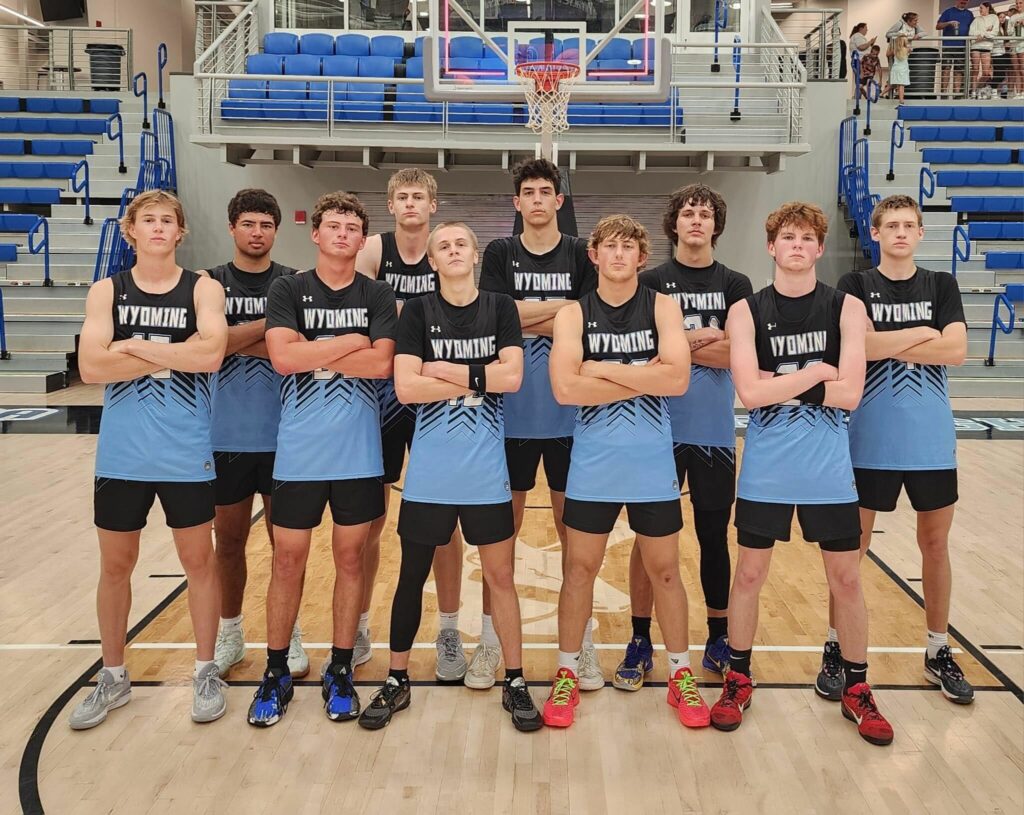 Archibald Shines as Wyoming Sweeps Montana