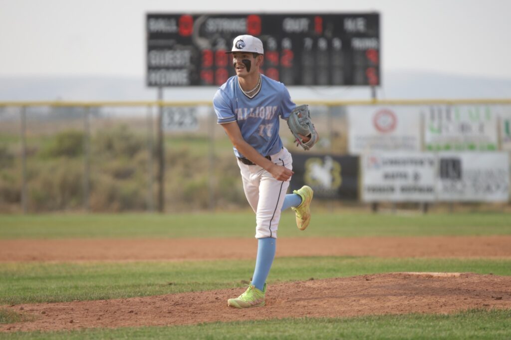 Stallions Fall to Laramie in Senior Night Doubleheader