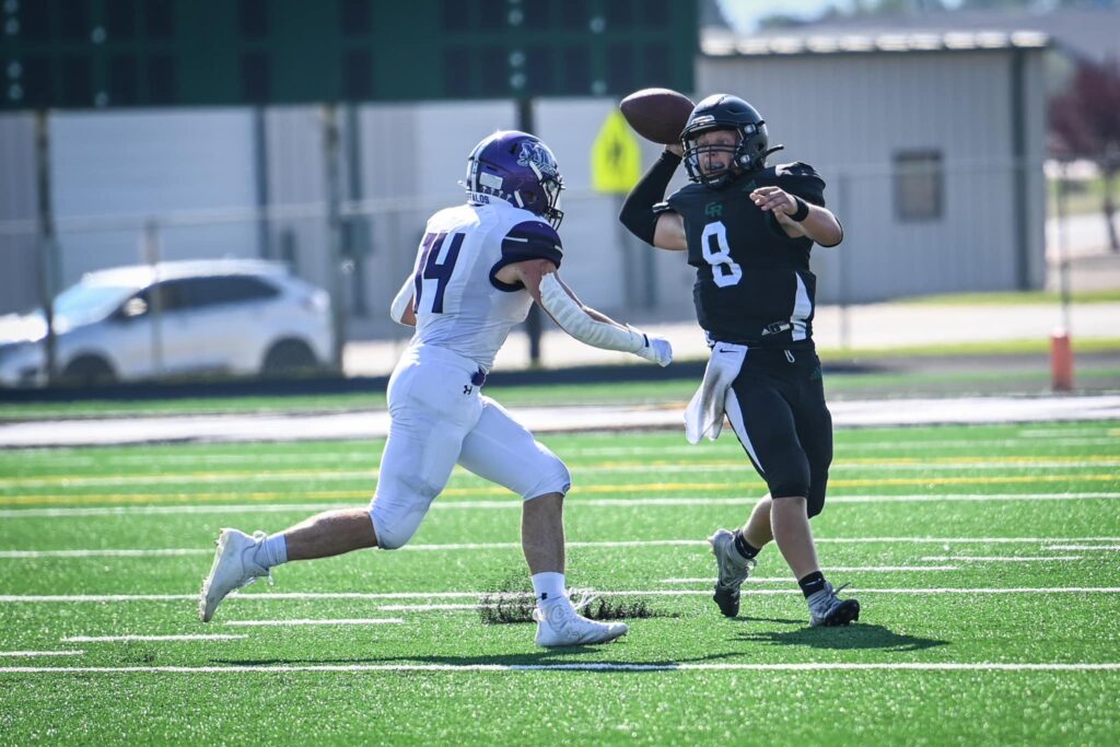 Wolves Fall to Mountain View Buffalos in Season Opener