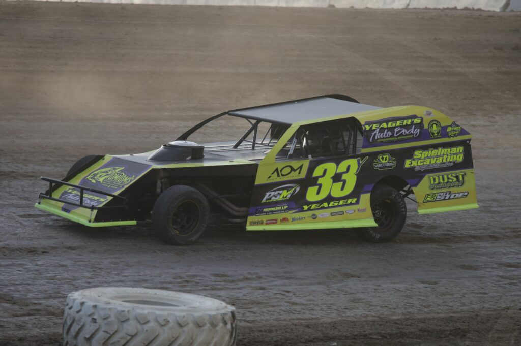 Final Weekend of Racing at Sweetwater Speedway to Crown Track Champions