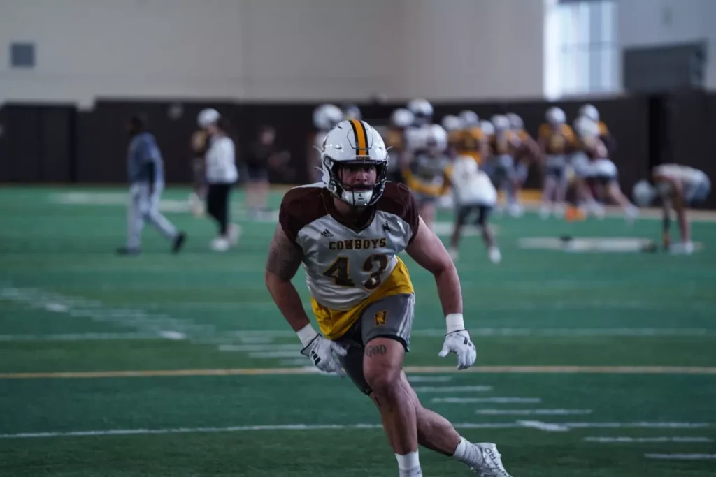 Wyoming’s Suiaunoa and Bertagnole Named to Prestigious Watch Lists