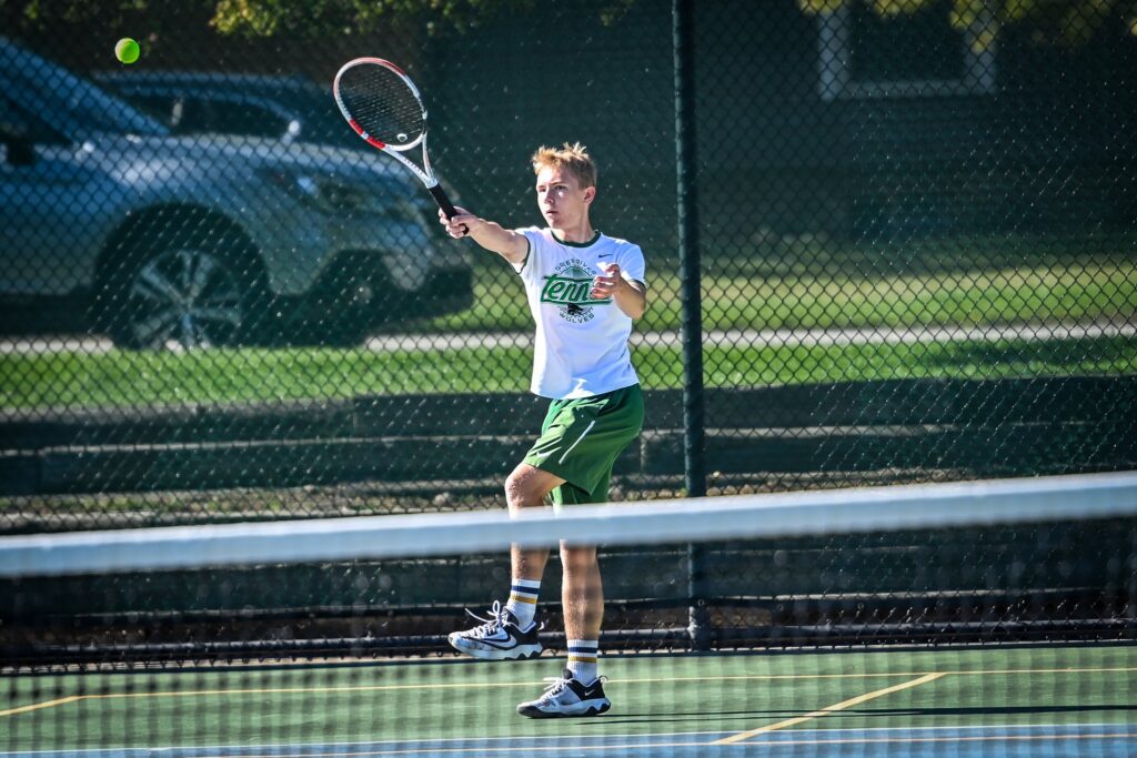Green River Boys Dominate to Open Tennis Season