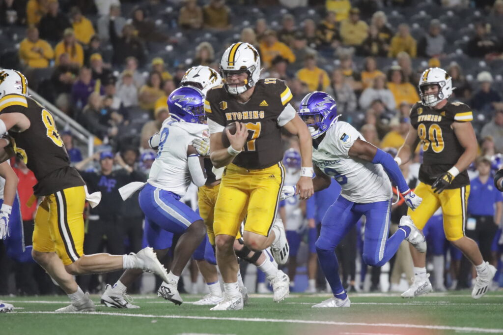 Wyoming Hosts UNLV in Mountain West Opener and Homecoming Stripe Out
