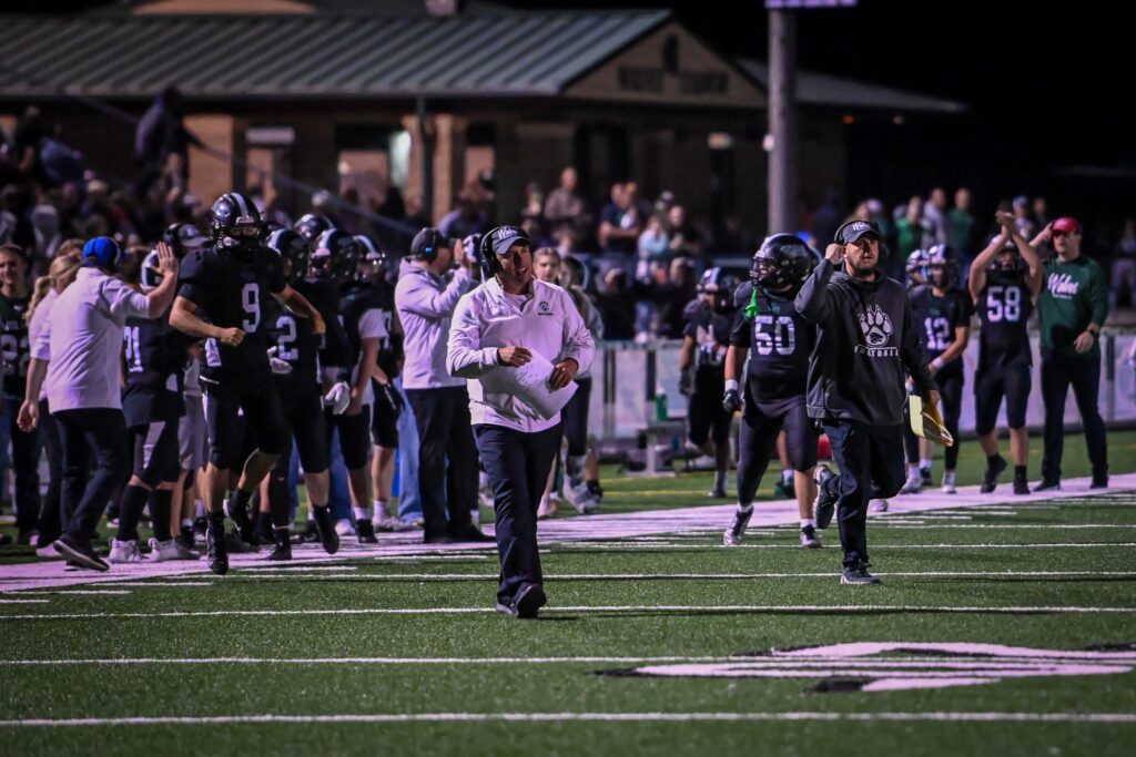 Wolves Prepare for Tough Test Against Riverton Wolverines