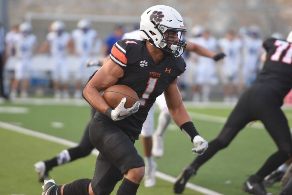 Rock Springs Falls to Kelly Walsh 22-15, Locks in No. 7 Seed for Playoffs