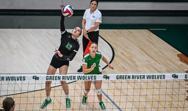 Lady Wolves Fall in Thriller to Lady Broncs in Five-Set State Volleyball Opener