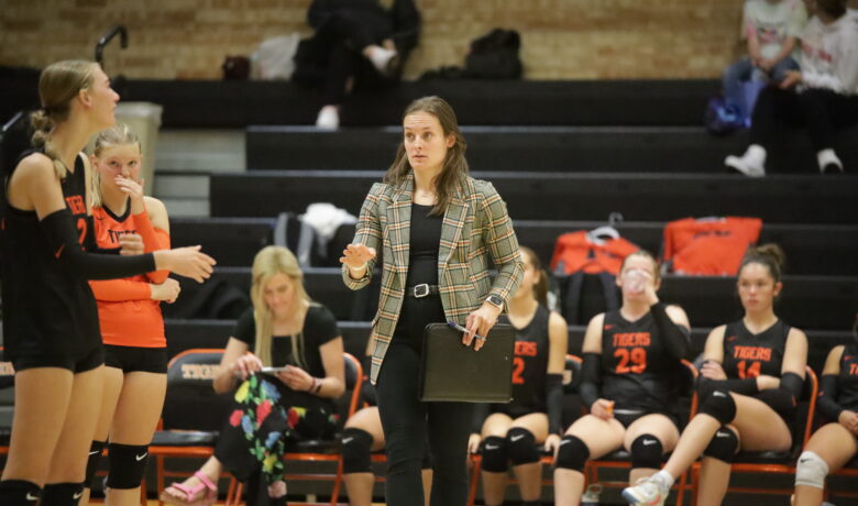Andri Dewey Returns Home as Green River Lady Wolves JV Coach