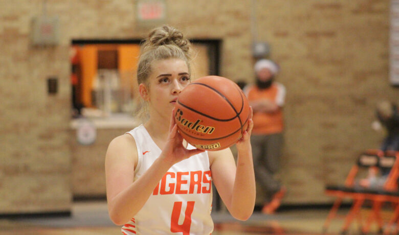 Rock Springs Tigers and Lady Tigers Open Flaming Gorge Classic with Mixed Results