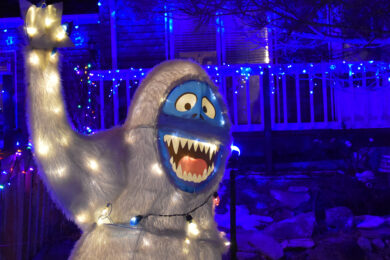 The Prettiest Sight to See: Green River Holiday Displays