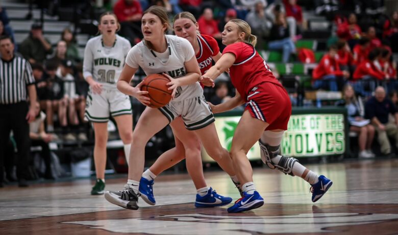 Green River Splits Home Matchups Against Evanston