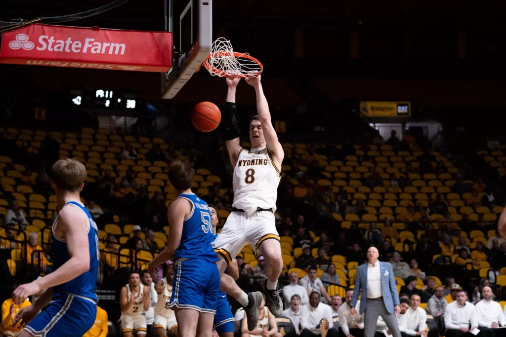 Wyoming Cowboys Rally Past Air Force, Cowgirls Stumble Late at Boise State