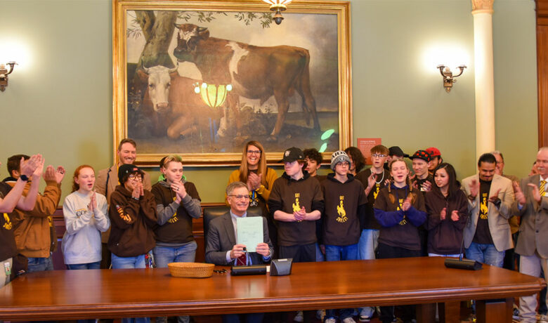 Gordon Signs Bills Supporting Enhanced Oil Recovery, Protection of Petroglyphs