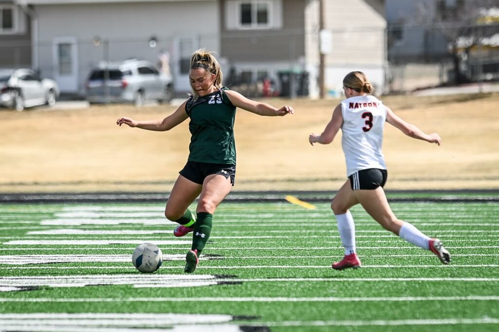 Lady Wolves Earn Road Win, Wolves Fall in Tight Battle Against Star Valley
