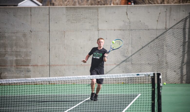 Rival Tennis Teams Sharpen Skills in Spring Showdown at Green River