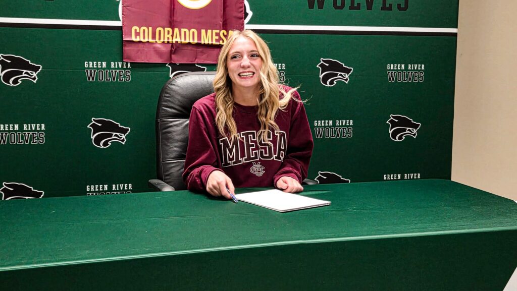 Harris Signs with Colorado Mesa After Making Green River History