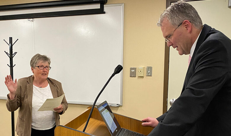 Memorial Hospital Board Elects Officers