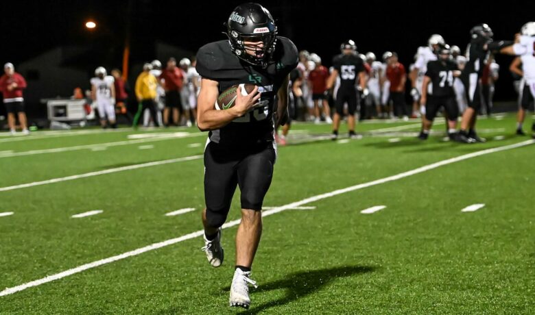 Wolves Battle Untill the End in Hall of Fame Game