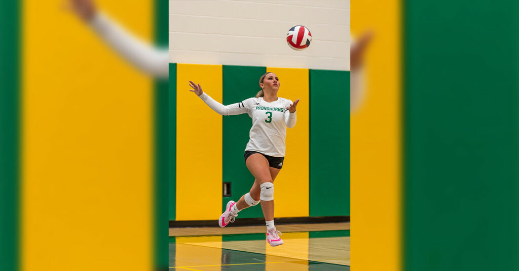 Two Farson-Eden Seniors Named to 1A All-Conference Volleyball Team