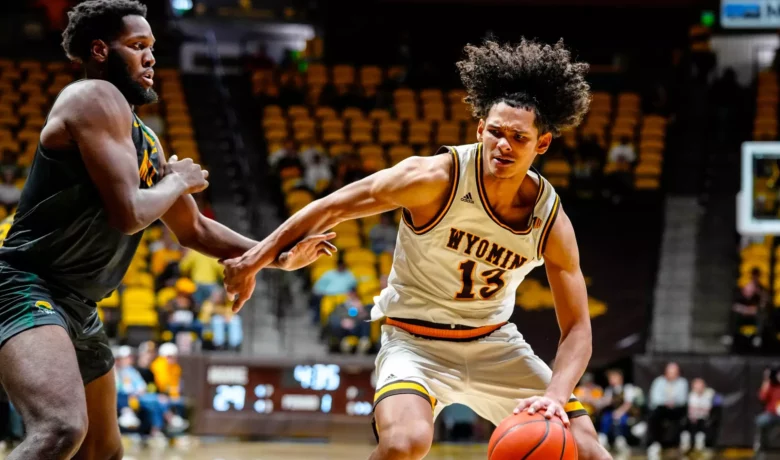 Wyoming Holds Off Norfolk State 75-67 Behind First-Half Defense