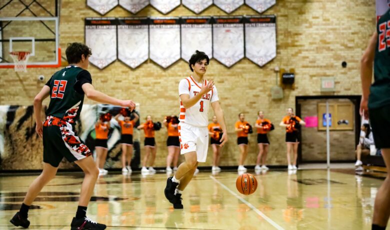 Local Basketball Teams Close Out 2025 on Final Day of Flaming Gorge Classic