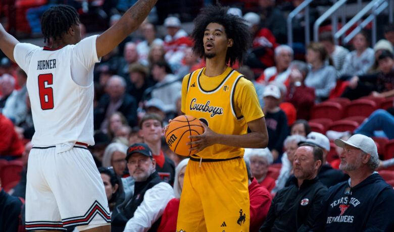 Walker, Meyer Earn Mountain West Weekly Honors
