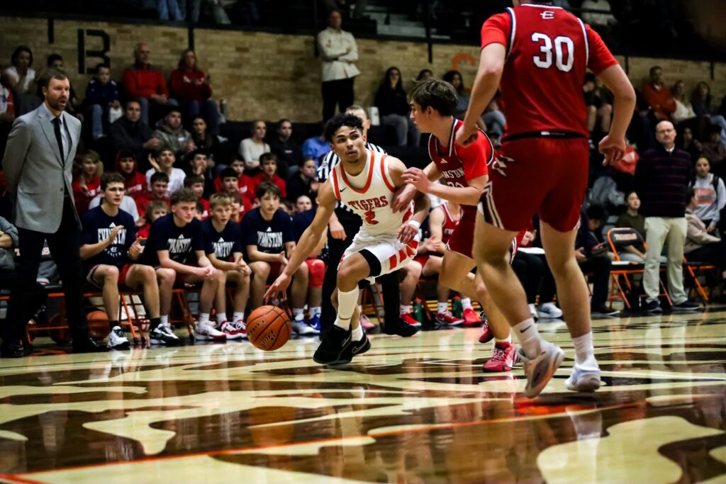 One-Point Thrillers Lift Tigers Over Riverton