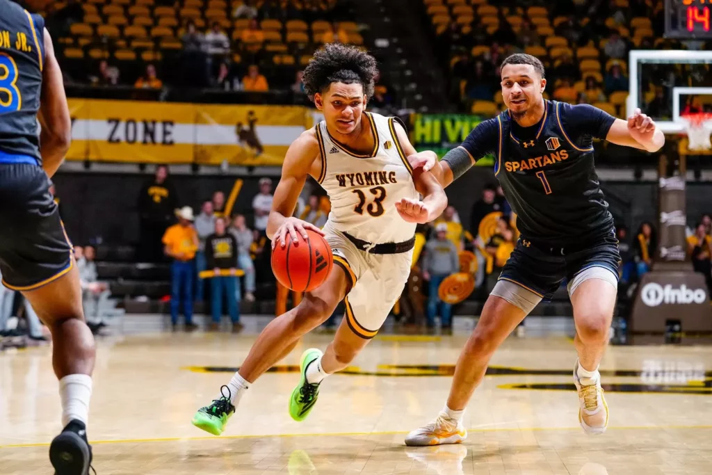 Cowboys Host Fresno State Tuesday Night in Laramie