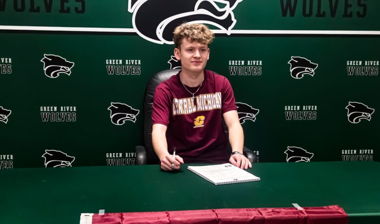 Doak Signs Letter of Intent with Central Michigan