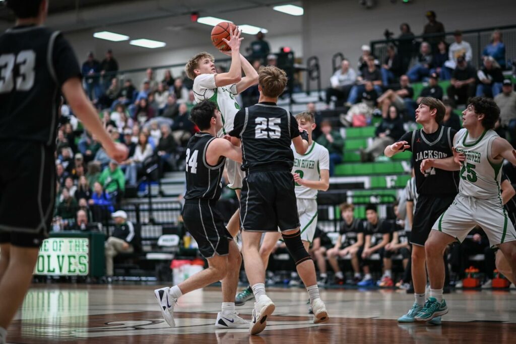 Green River Rolls Past Jackson Hole; Rock Springs Drops Pair at Star Valley