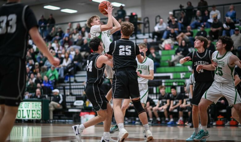 Green River Rolls Past Jackson Hole; Rock Springs Drops Pair at Star Valley