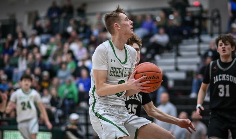 Wolves Split With Star Valley, Tigers Go 1-1 at Jackson