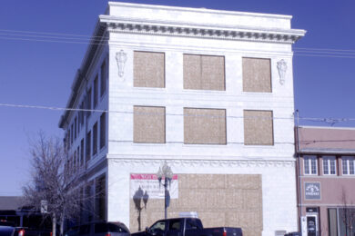 Rock Springs Council to List First Security Bank Building Again