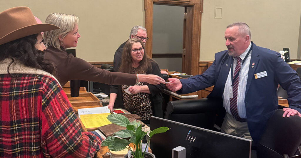 Area Senator, Sweetwater Democrat Chairman Comment on ‘Checkgate’