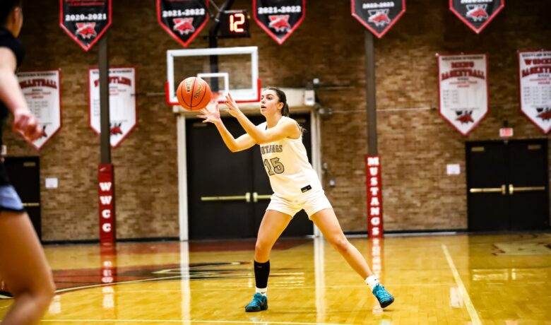 Western Falls in Double Overtime in Region 9 Semifinals
