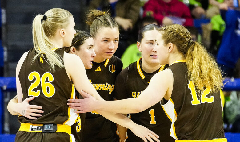 Cowboys, Cowgirls Close Home Schedules with Seniors Honored, Freshmen Earn Weekly Awards